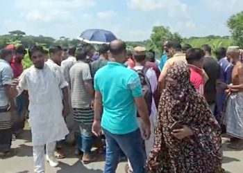 কলাপাড়ায় বিআরটিসির বাসের চাকায় পিষ্ট হয়ে শিশু শিক্ষার্থী নিহত