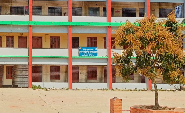 কাউখালীতে ৪৪টি সরকারি প্রাথমিক বিদ্যালয়ে নেই প্রধান শিক্ষক