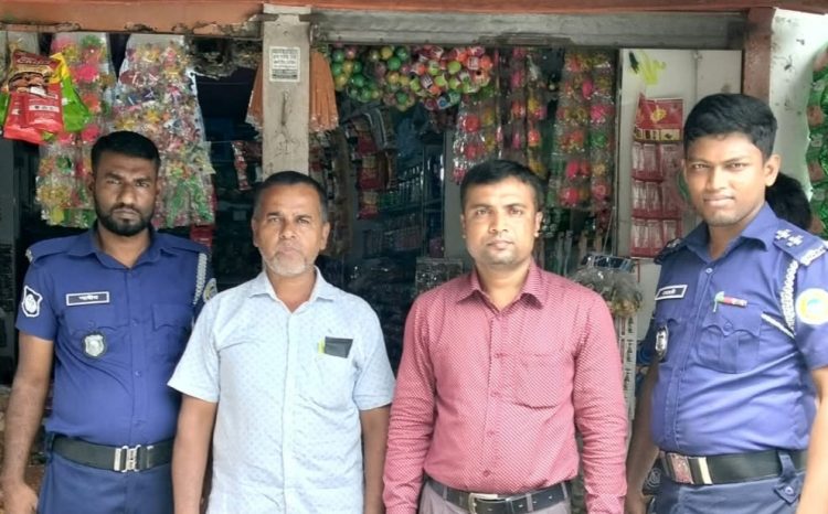 কাউখালীতে ভোক্তা অধিকারের অভিযানে ২ বেকারিকে ১৫ হাজার টাকা জরিমানা