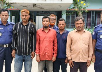 কর্মসূচিতে যাওয়ার পথে দেবীগঞ্জে যুবলীগ নেতাসহ আটক ৪