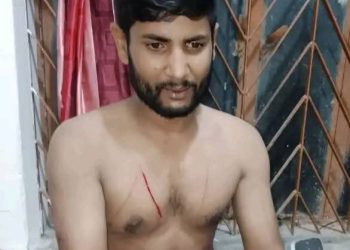 দুমকিতে গাড়িচালককে কুপিয়ে জখম করল দুর্বৃত্তরা, হাসপাতালে ভর্তি
