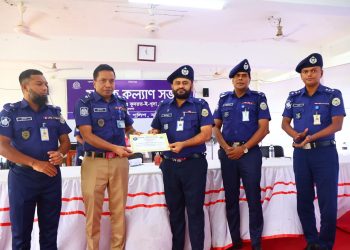 জেলার শ্রেষ্ঠ ওসি নির্বাচিত হয়েছেন আমতলী থানার ওসি ইয়াকুব