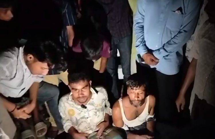 দশমিনায় গরু চুরি করতে গিয়ে জনতার হাতে ২ জন আটক