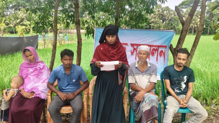কলাপাড়ায় ক্রয়কৃত জমি দখলের অভিযোগ, জমি বুঝে পেতে সংবাদ সম্মেলন