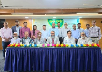 নিরাপদ খাদ্য নিশ্চিতে অ্যান্টিবায়োটিকের অপব্যবহার রোধে পোল্ট্রি খামারিদের আহ্বান পবিপ্রবি উপাচার্যের