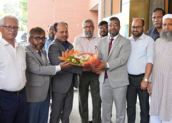 পবিপ্রবিতে ইউজিসি সদস্যের স্থাপনা পরিদর্শন ও শিক্ষার্থীদের সঙ্গে মতবিনিময়