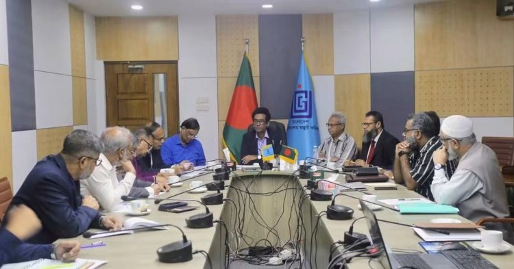 তৃতীয় ভাষা শিক্ষা চালু নিয়ে ইউজিসির সভায় পবিপ্রবি ভিসি