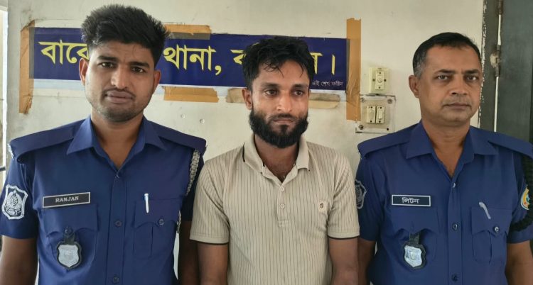 বাকেরগঞ্জে ২৮ পিস ইয়াবাসহ যুবক গ্রেপ্তার