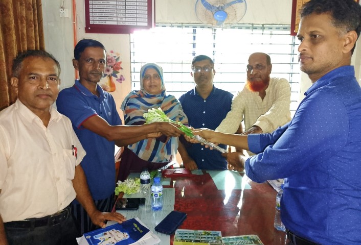 মোংলায় জয়মনি মাধ্যমিক বিদ্যালয়ে নতুন অ্যাডহক কমিটি গঠন