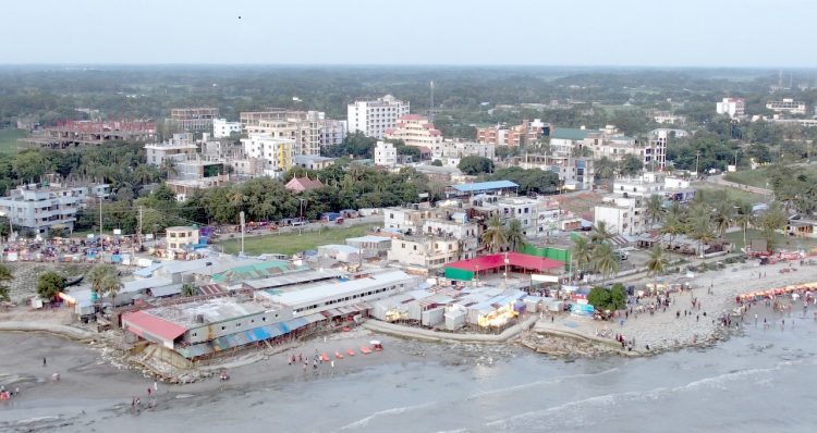 কুয়াকাটায় হাজার কোটি টাকার সরকারি খাসজমি বেহাতের অভিযোগ, প্রশ্ন মালিকানা নিয়ে