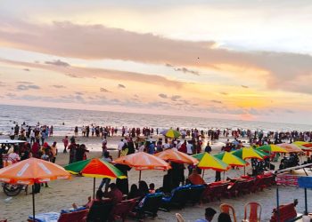 দূর্গাপূজার বিশেষ ছুটির সঙ্গে যোগ হয়েছে কুয়াকাটা কার্ণিভাল: কুয়াকাটায় লাখো পর্যটকের সমাগমের সম্ভাবনা