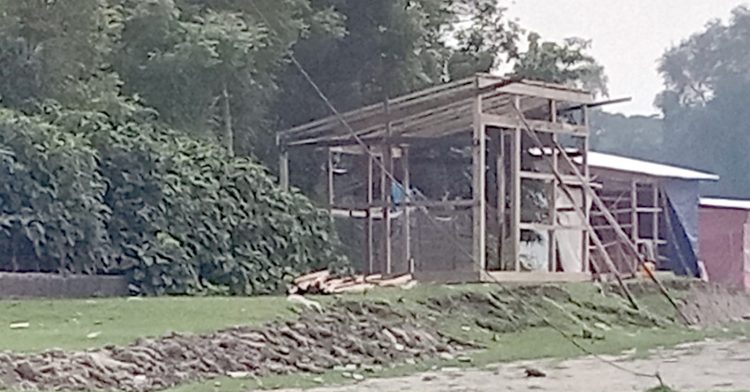 কলাপাড়ায় সাংবাদিকের জমি দখলচেষ্টার অভিযোগ: প্রাণনাশের হুমকি
