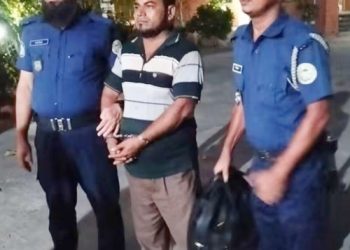 কাউখালীতে গৃহবধূকে হত্যা ও লুট/ মাদারীপুর থেকে প্রধান আসামি গ্রেফতার, ফাঁসির দাবি স্বজনদের