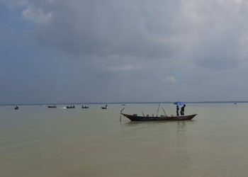 ৮ মাস ঝাটকা শিকার নিষিদ্ধ: ইলিশের উৎপাদন বাড়াতে জনসচেতনতা জরুরি