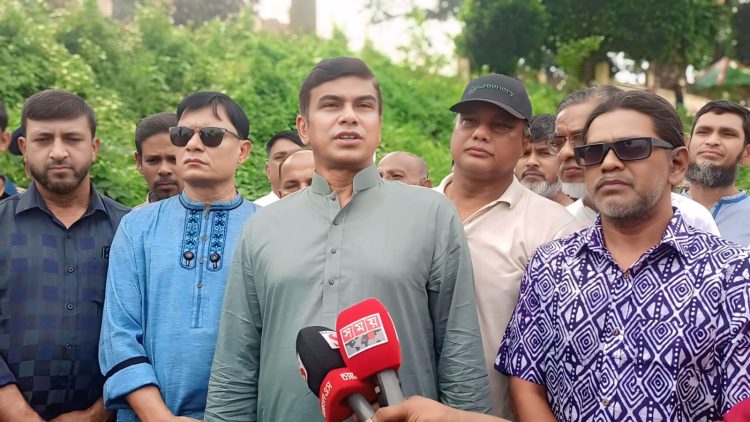 ফারাক্কা চুক্তি নবায়নে বাংলাদেশের পানির অধিকারকে গুরুত্ব: ফরহাদ আজাদ