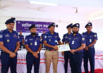 টানা দ্বিতীয়বার জেলার শ্রেষ্ঠ ওসি হলেন আমতলী থানার ওসি ইয়াকুব হোসাইন