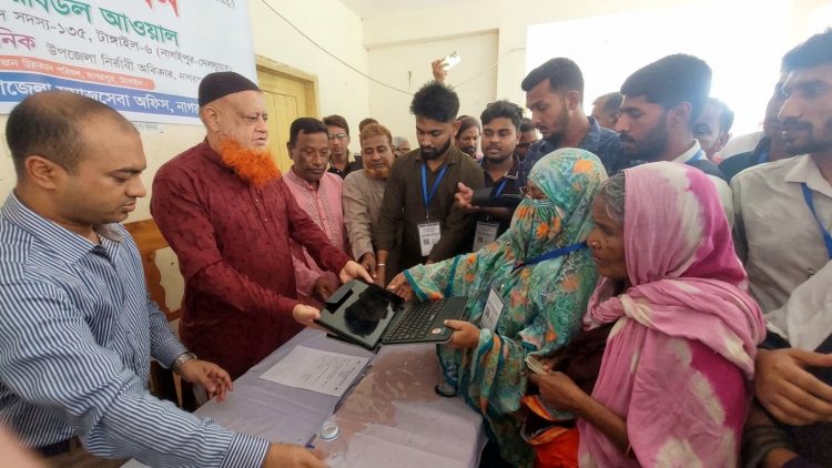 নাগরপুরে ফ্যামিলি কার্ডের তথ্য সংগ্রহ কার্যক্রমের উদ্বোধন করলেন এমপি লাভলু