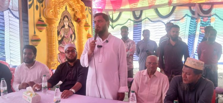 বাউফলে দুর্গাপূজার নিরাপত্তা ও মন্দির উন্নয়নে সর্বাত্মক সহযোগিতার আশ্বাস এমপি শফিকুল মাসুদের