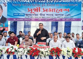 ‘হাসিনা আসুক, দেশের মানুষ তাঁর বিচার দেখতে চায়’—প্রতিমন্ত্রী মীর শাহে আলম