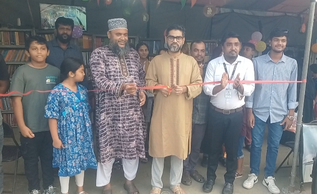পটুয়াখালীতে বিশ্ব সাহিত্য কেন্দ্র উদ্যোগে ভ্রাম্যমান বইমেলা উদ্বোধন