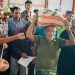 বাকেরগঞ্জে জেলেদের মধ্যে ভিজিএফের চাল বিতরণ
