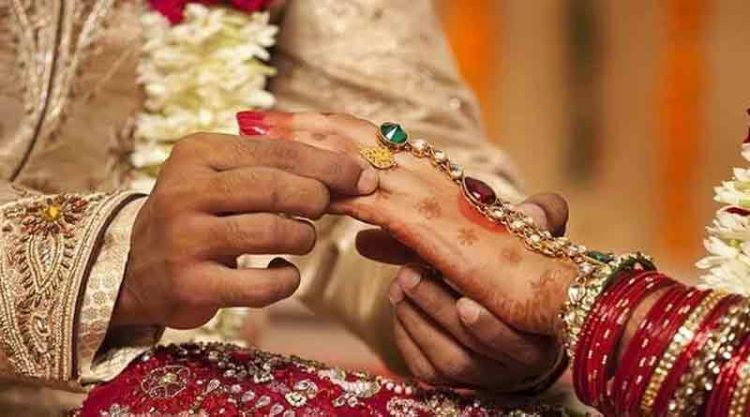 বিয়ের আগে পুরুষের মধ্যে যে ৫টি গুণ খোঁজেন নারীরা, জানলে অবাক হবেন!
