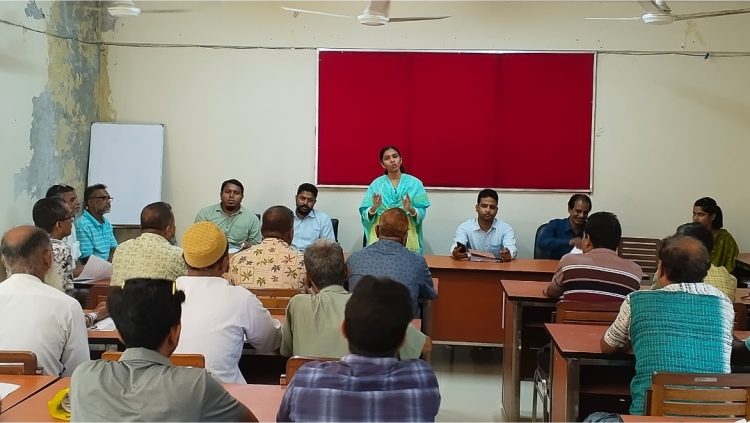 কাউখালীতে সার ও কীটনাশক ডিলারদের নিয়ে কৃষি অফিসের মতবিনিময় সভা