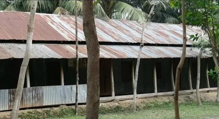 পটুয়াখালীতে আট শিক্ষক মিলেও পাস করাতে পারেননি একমাত্র শিক্ষার্থীকে