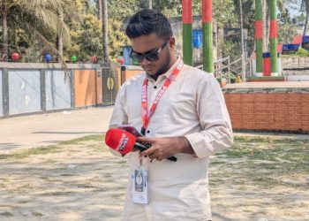 সাংবাদিকের প্রেমে পড়লে মিলবে ১১টি সুবিধা